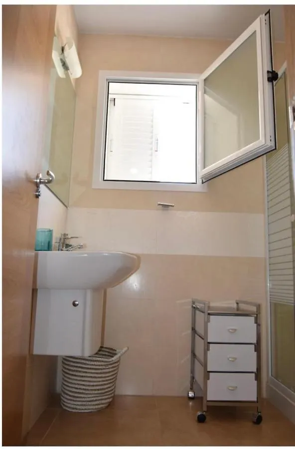 Casa Independiente En Los Escullos Almeria Spain